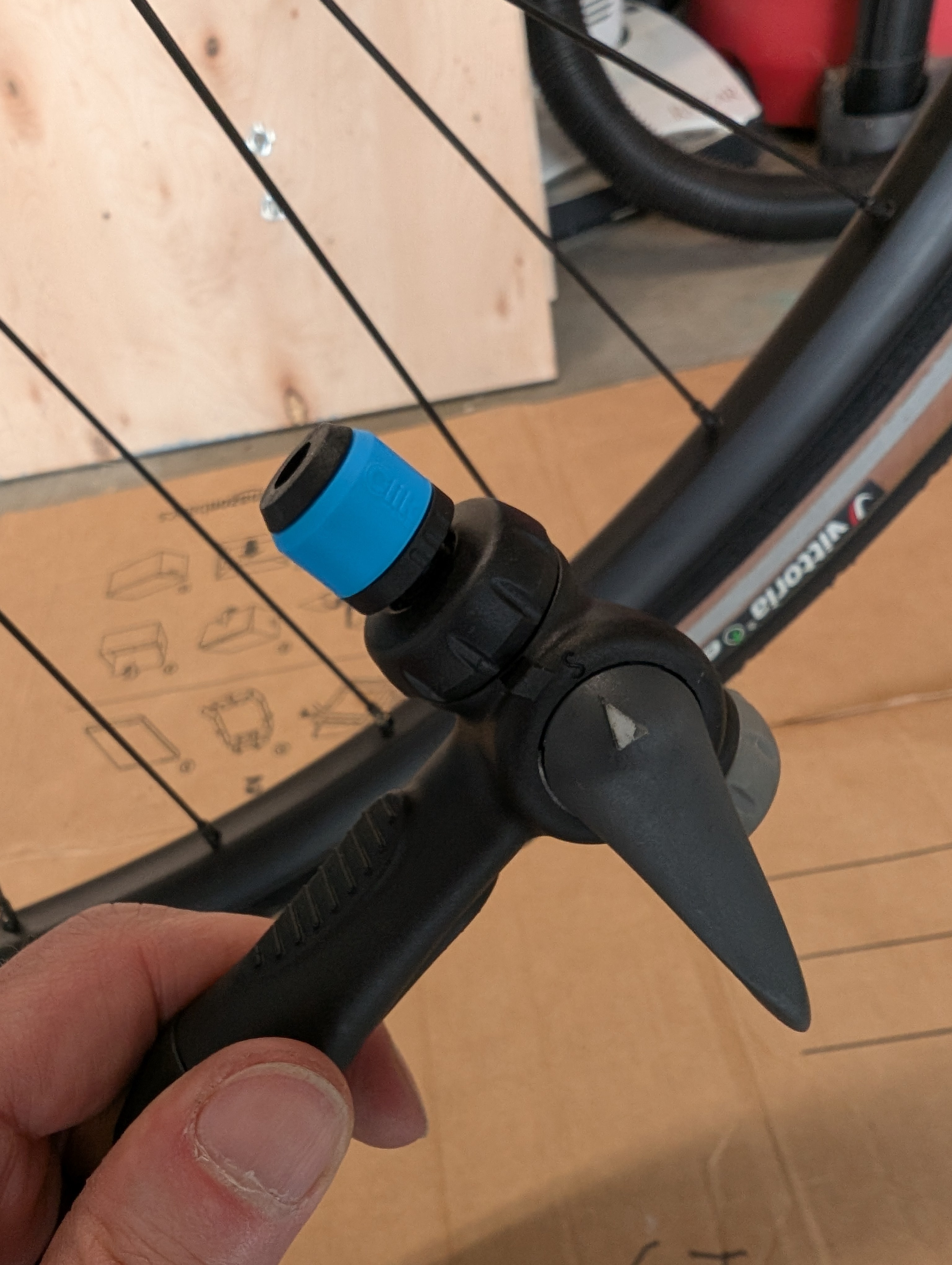 Clik adapter installed on pump head