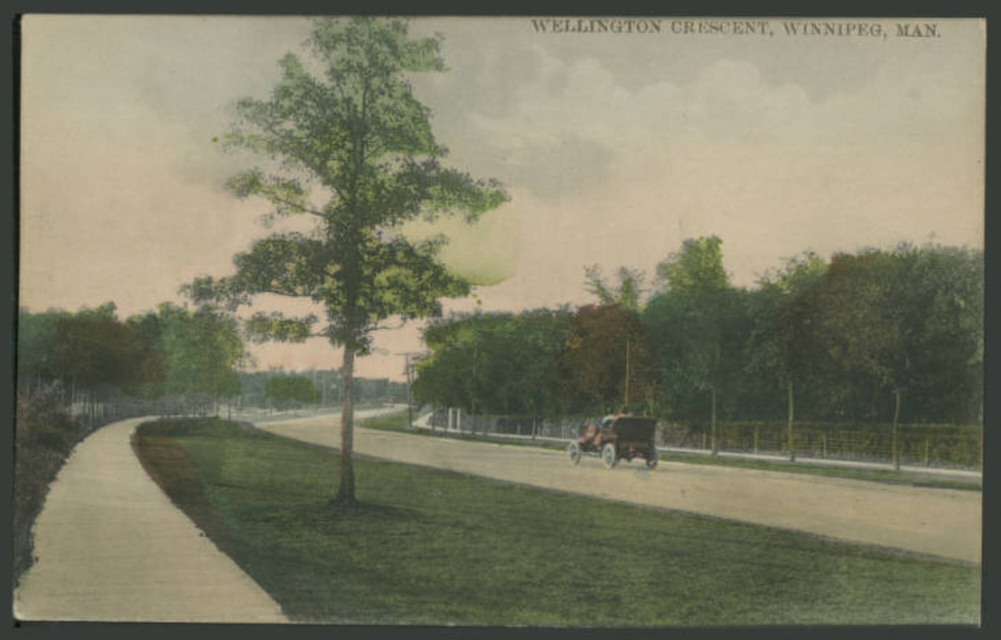 Postcard of Wellington Crescent (Winnipeg, Manitoba) c. 1908 Postcard from the Martin Berman Postcard Collection at the Winnipeg Public Libraries, anonymous, from Wikimedia Commons