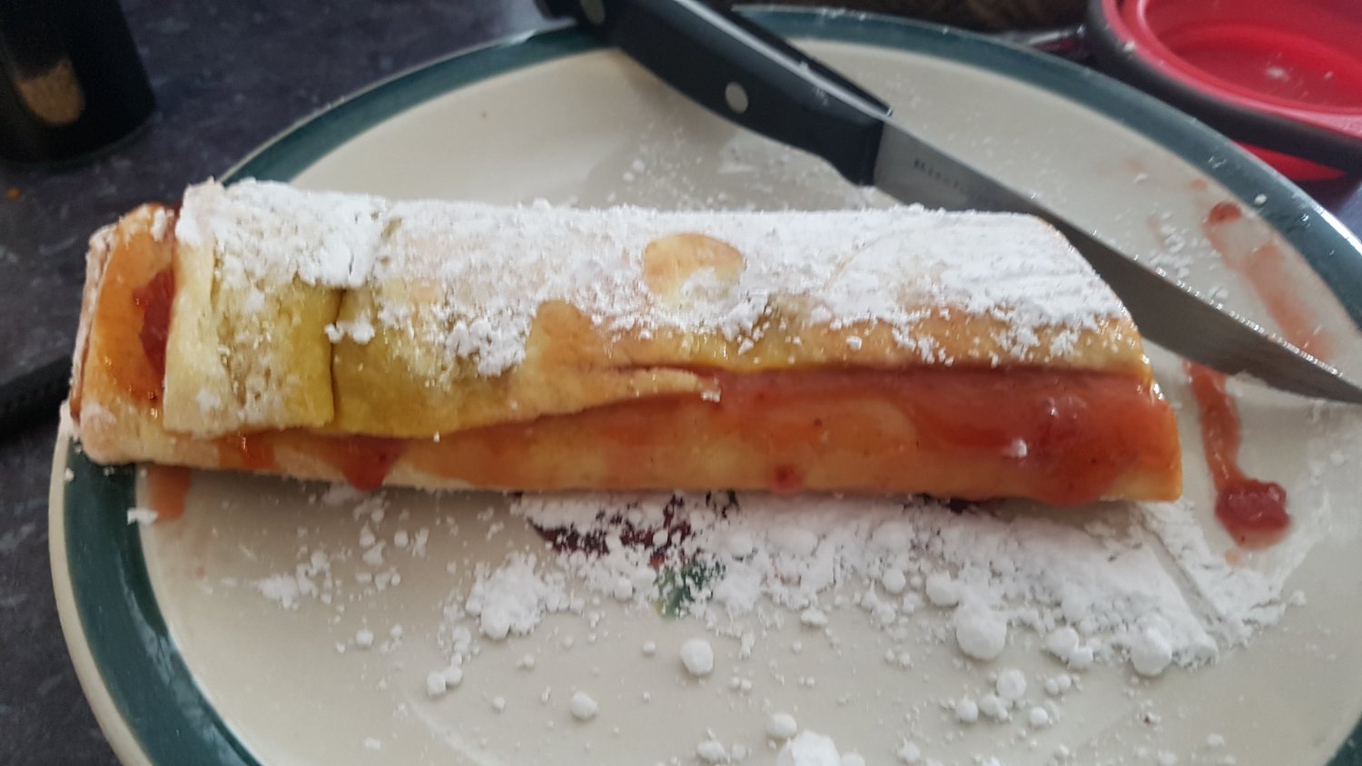 Terrible yule log cake that's slightly green and not at all fluffy
